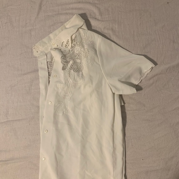 White Blouse - Picture 1 of 2